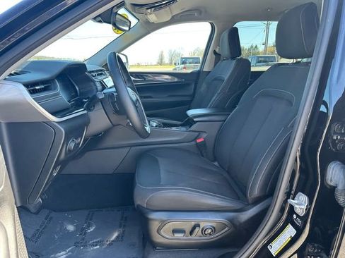 Used 2022 Jeep Grand Cherokee L Laredo w/ Luxury Tech Group I AWD/4WD image 9