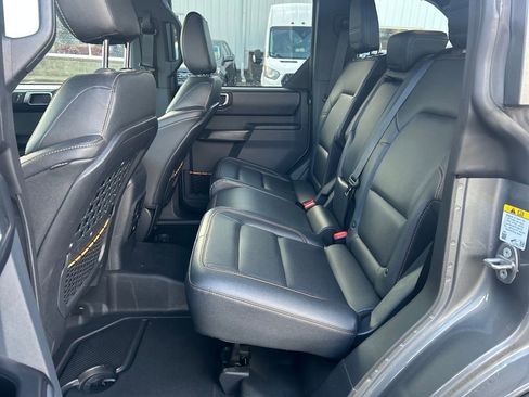 Certified 2024 Ford Bronco Badlands image 9