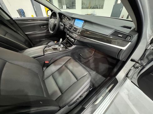Used 2011 BMW 535i xDrive Sedan image 44