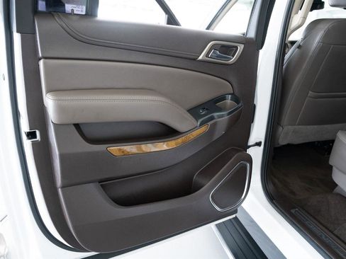 Used 2017 GMC Yukon XL Denali w/ Open Road Package image 22