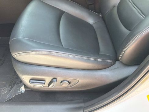 Used 2023 Toyota RAV4 XLE Premium FWD image 17