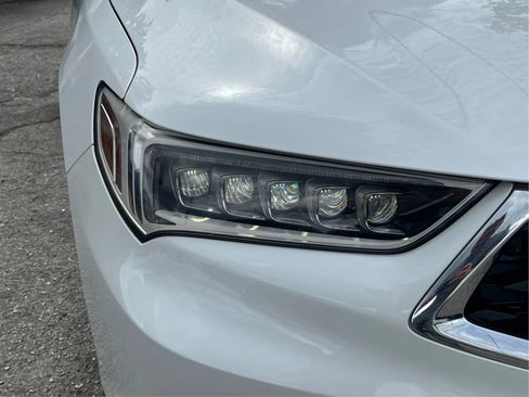 Used 2020 Acura TLX image 21