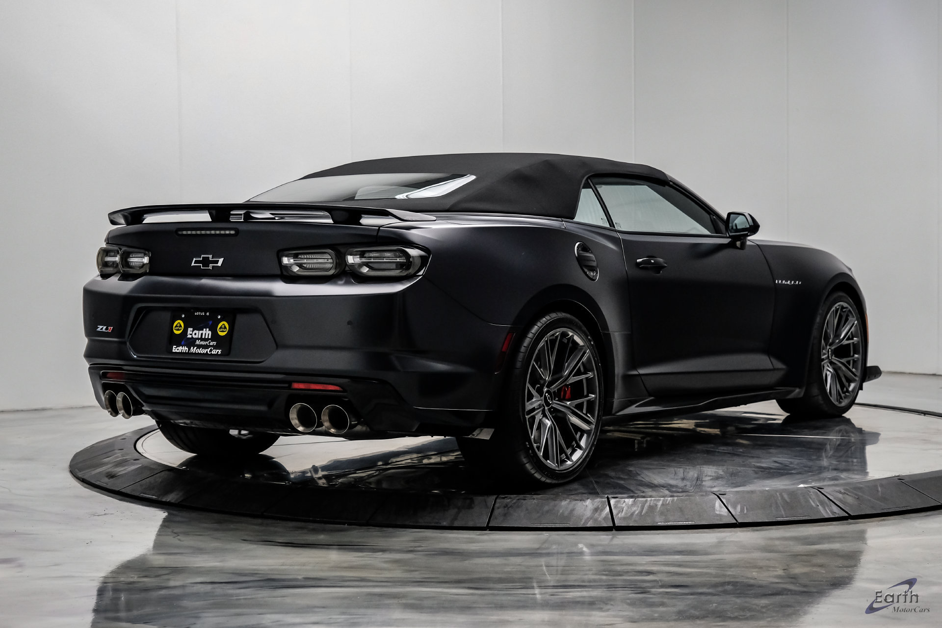 Used 2024 Chevrolet Camaro ZL1 RWD image 23