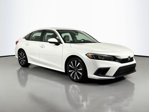 Certified 2024 Honda Civic EX image 3