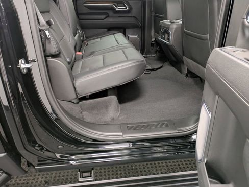 Used 2024 GMC Sierra 2500 Denali image 27