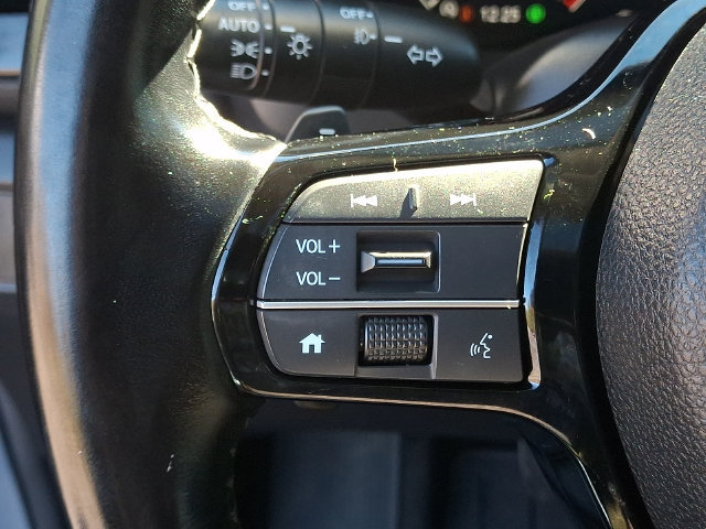 Used 2024 Honda Pilot Touring image 23