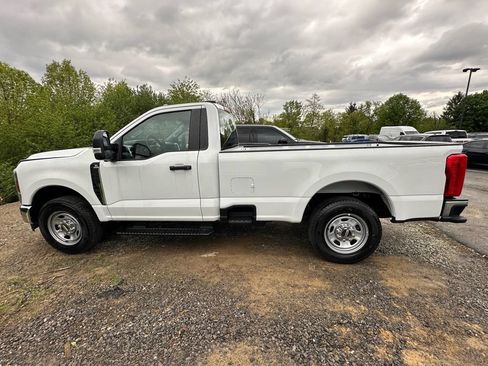 New 2026 Ford F350 XL w/ XL Chrome Package RWD image 2