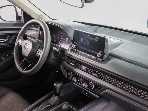 Used 2023 Honda Accord EX image 26