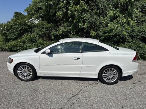 Used 2009 Volvo C70 T5 FWD image 5
