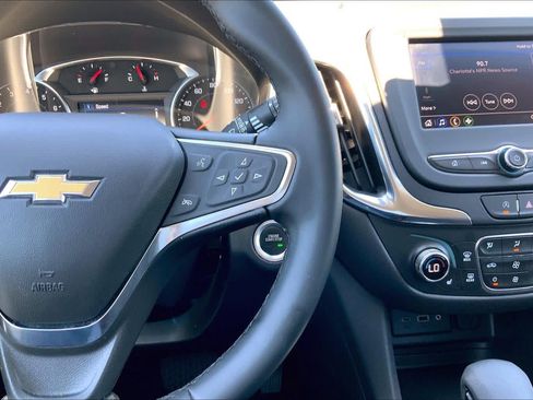 Used 2024 Chevrolet Equinox LT AWD/4WD image 24