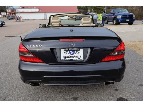 Used 2009 Mercedes-Benz SL 550 image 5