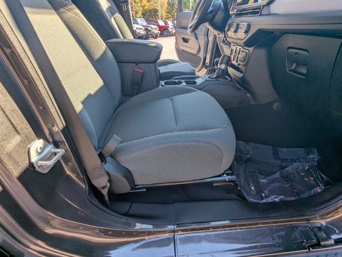 Used 2024 Jeep Wrangler Sahara w/ Technology Group image 13