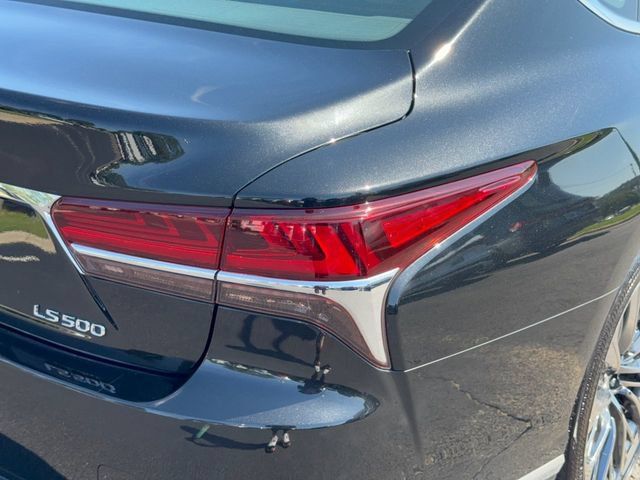 Used 2018 Lexus LS 500 w/ Interior Upgrade Package RWD image 10