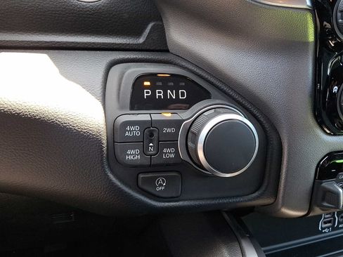 New 2026 RAM 1500 Big Horn AWD/4WD image 10