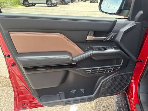New 2026 Toyota 4Runner Limited AWD/4WD image 27
