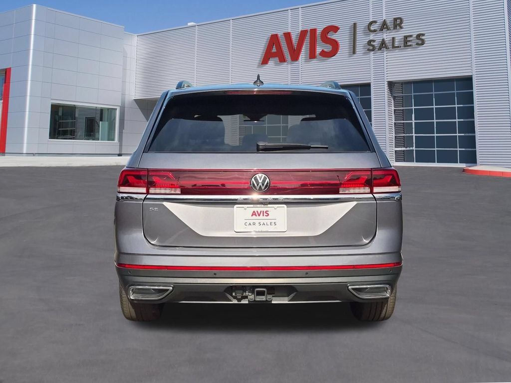 Used 2025 Volkswagen Atlas SE FWD image 7
