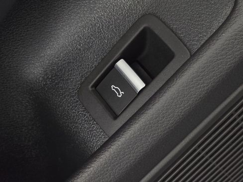 Used 2023 Audi RS 5 Sportback w/ Black Optic Carbon Package image 37