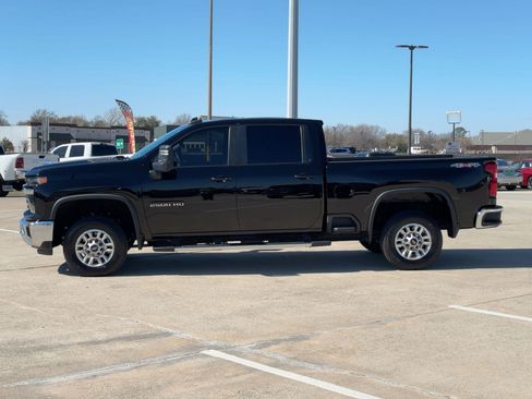 Used 2025 Chevrolet Silverado 2500 LT w/ Convenience Package image 2