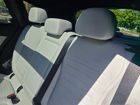 Certified 2026 Mercedes-Benz GLC 300 4MATIC image 18