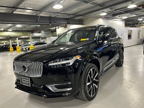 Certified 2024 Volvo XC90 B6 Plus w/ Protection Package Premier image 5
