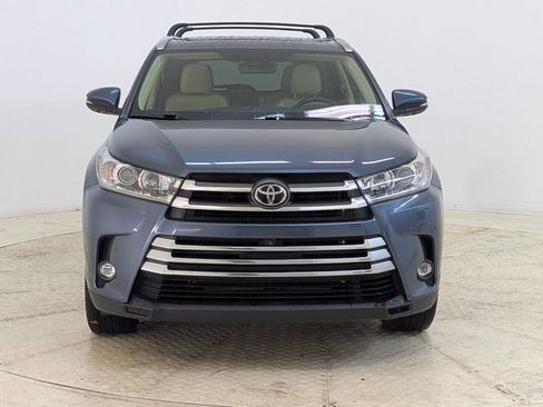 Used 2019 Toyota Highlander Limited image 6