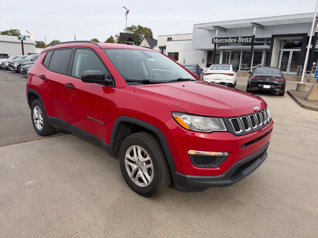 Used 2018 Jeep Compass Sport AWD/4WD image 3