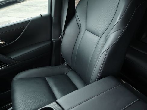 Used 2023 Lexus LX 600 4WD image 25
