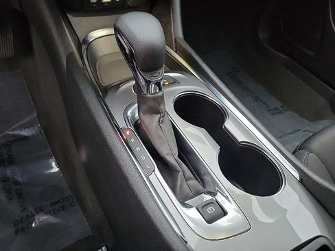 Used 2024 Chevrolet Malibu LT image 28