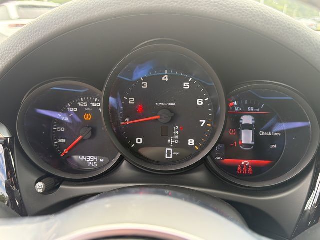 Used 2021 Porsche Macan AWD/4WD image 27