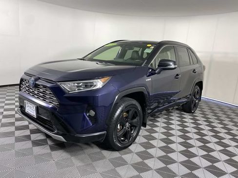 Used 2020 Toyota RAV4 XSE w/ All Weather Liner Package AWD/4WD image 4