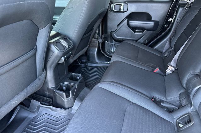 Used 2022 Jeep Gladiator Sport AWD/4WD image 14
