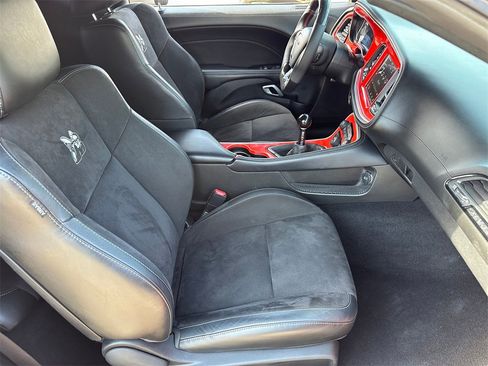 Used 2021 Dodge Challenger R/T Scat Pack w/ Shaker Package image 33