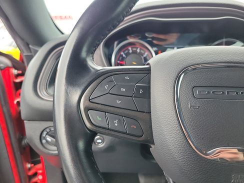 Used 2023 Dodge Challenger SXT image 19