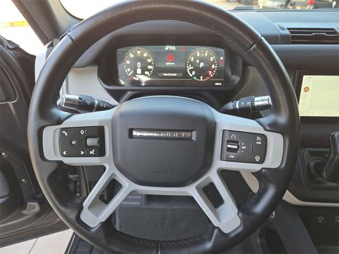 Used 2022 Land Rover Defender 110 S image 14