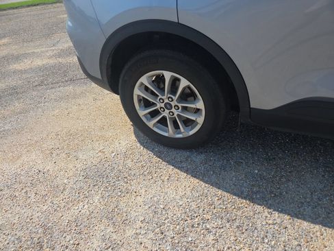 Used 2022 Ford Escape SE FWD image 15