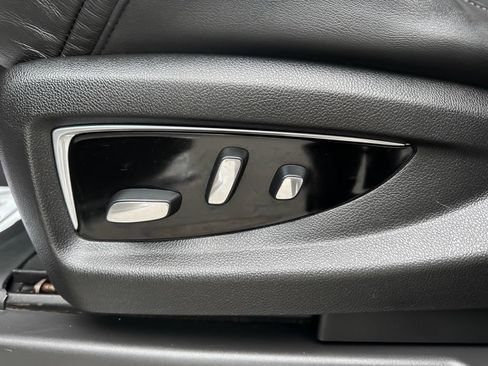 Used 2019 Cadillac Escalade Luxury image 27