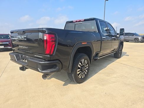 Used 2026 GMC Sierra 2500 Denali Ultimate image 7