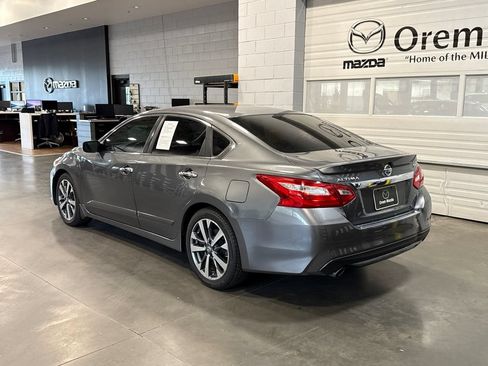 Used 2016 Nissan Altima 2.5 SR FWD image 21