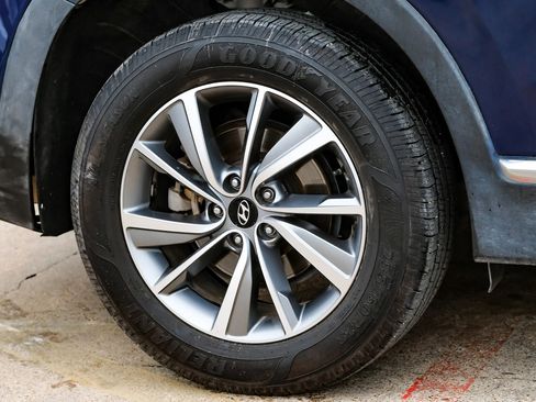 Used 2019 Hyundai Santa Fe Limited w/ Cargo Package image 61