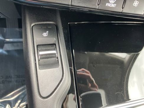 Used 2025 Kia Telluride S FWD image 22