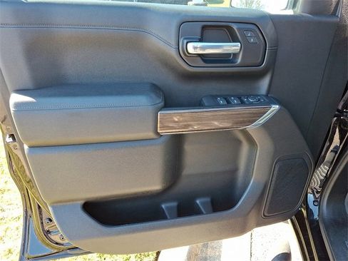 Used 2021 Chevrolet Silverado 1500 RST image 9