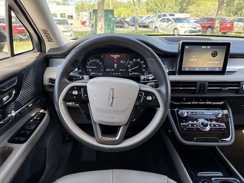 Certified 2020 Lincoln Corsair FWD image 31