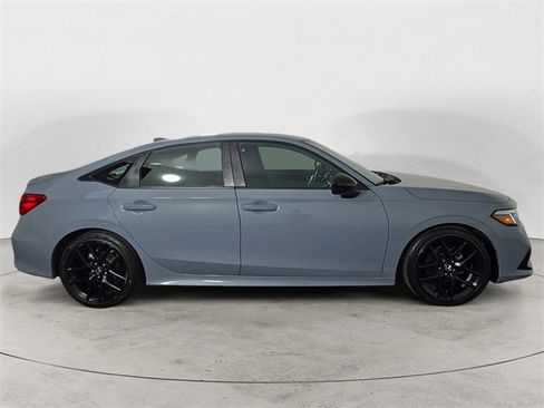 Used 2023 Honda Civic Sport image 6
