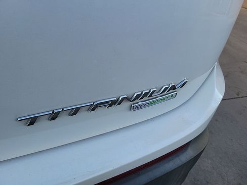 Used 2015 Ford Edge Titanium w/ Technology Package image 9