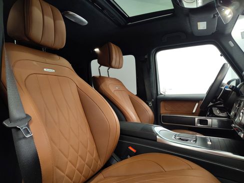 Certified 2025 Mercedes-Benz G 63 AMG 4MATIC image 31