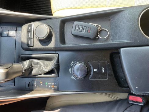 Used 2014 Lexus IS 250 AWD w/ Premium Package image 46