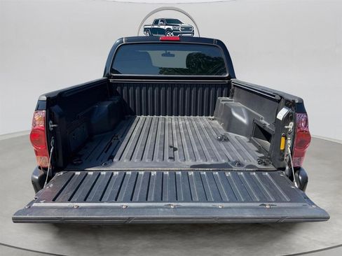 Used 2015 Toyota Tacoma 4x4 Double Cab image 11