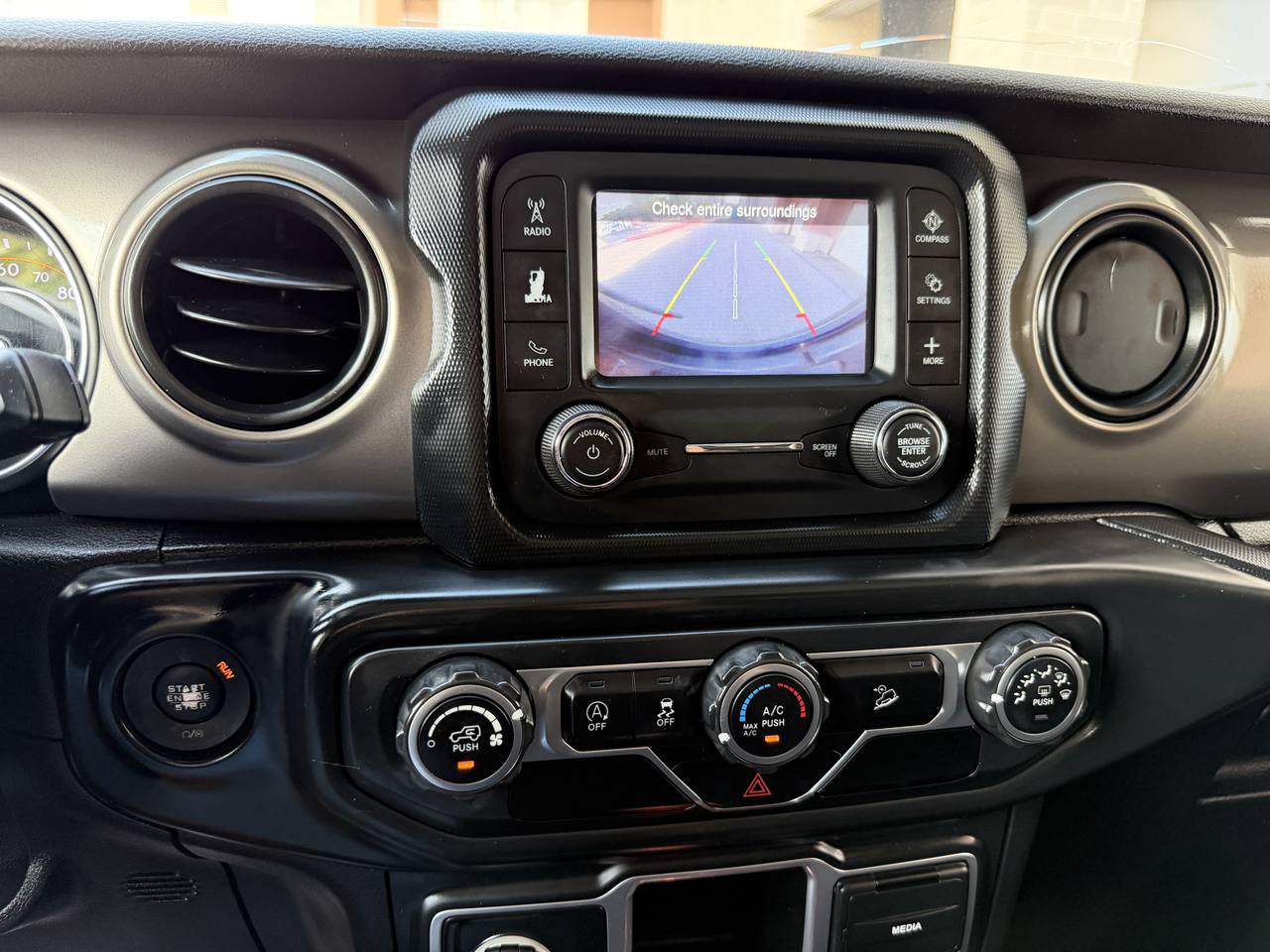 Used 2018 Jeep Wrangler Unlimited Sport AWD/4WD image 26