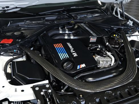 Used 2020 BMW M4 Coupe w/ Competition Package RWD image 46