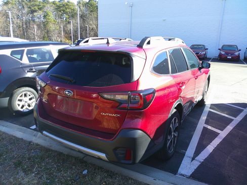 Used 2022 Subaru Outback Limited image 7